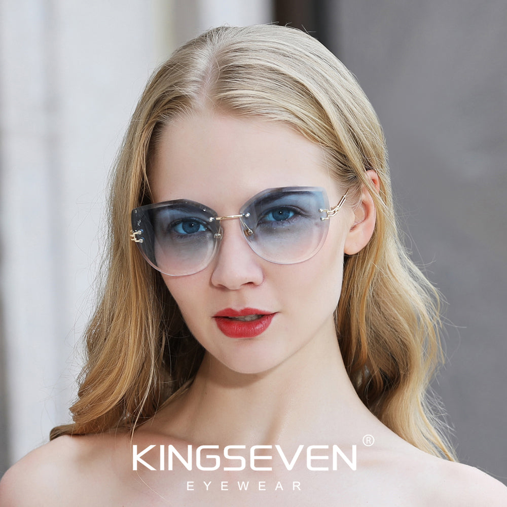 Woman wearing KINGSEVEN N807 sunglasses outdoor