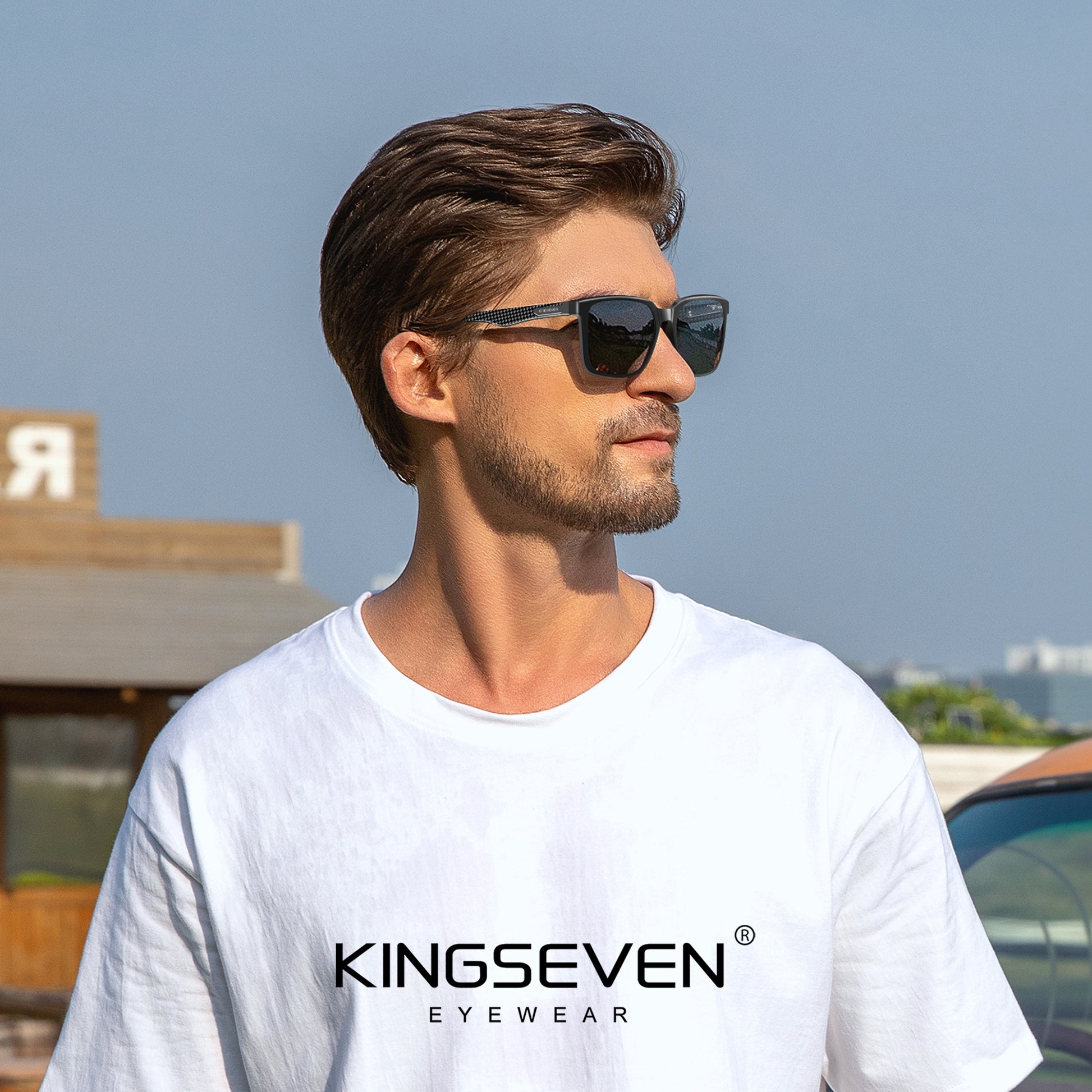 Man wearing KINGSEVEN LE530 sunglasses outdoor